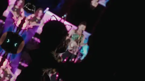 Pull Blur preview
